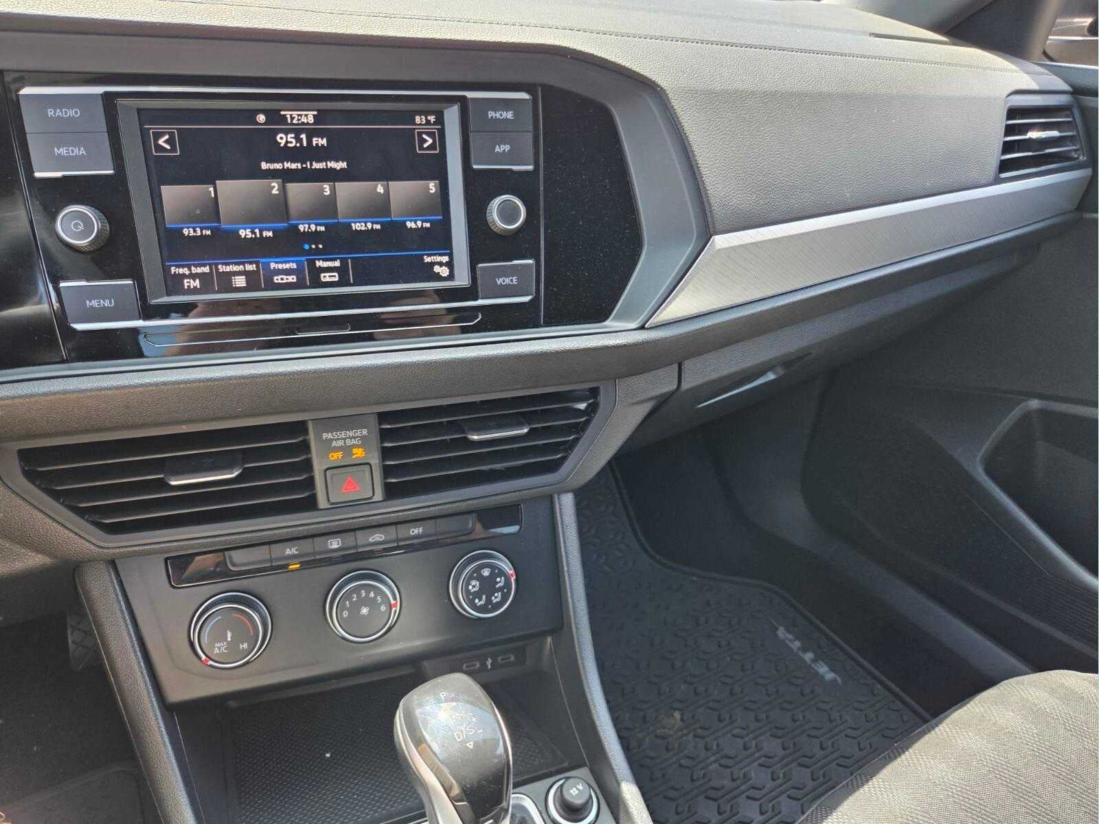 2022 Volkswagen Jetta Sport