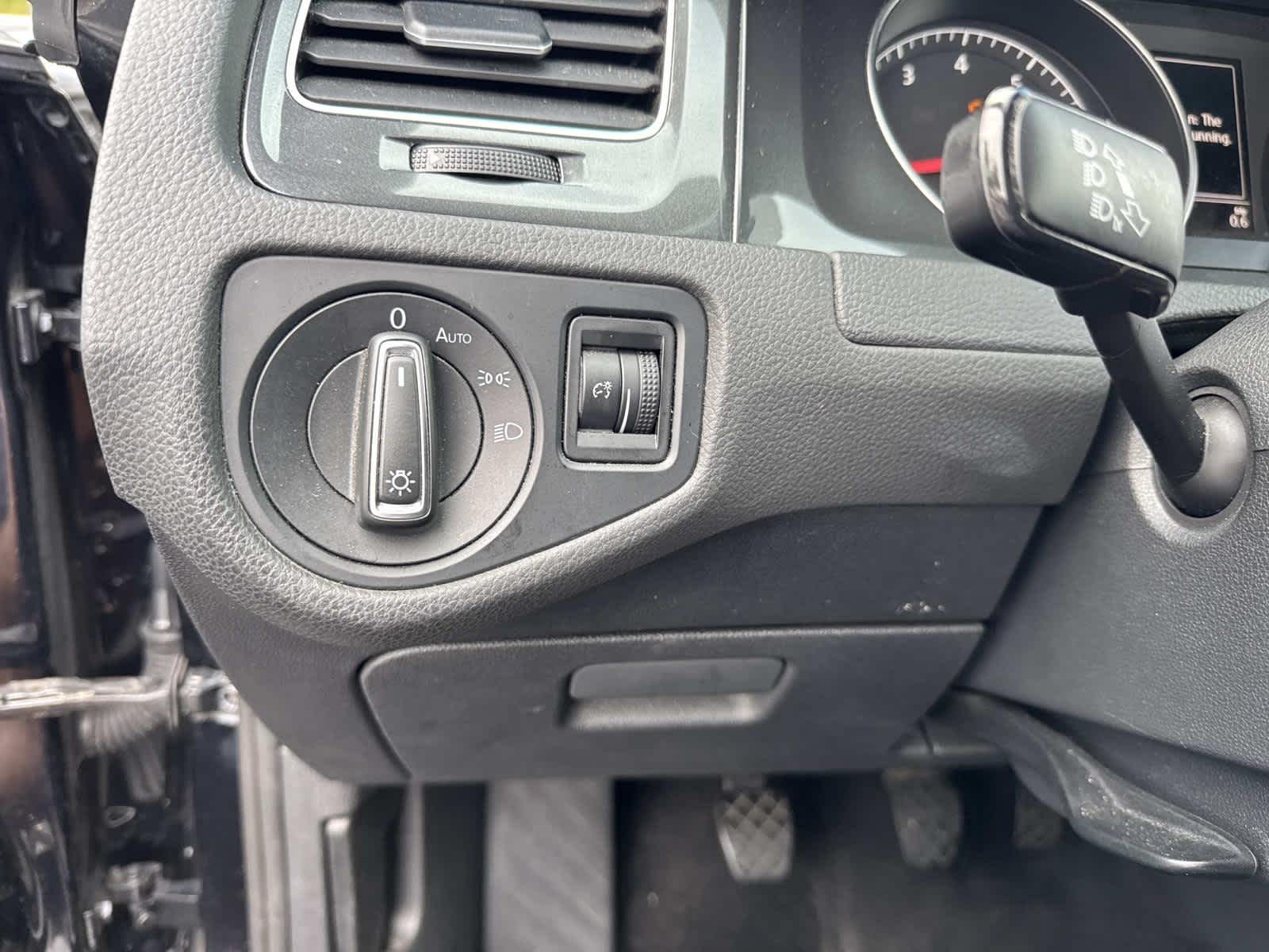 2021 Volkswagen Golf TSI