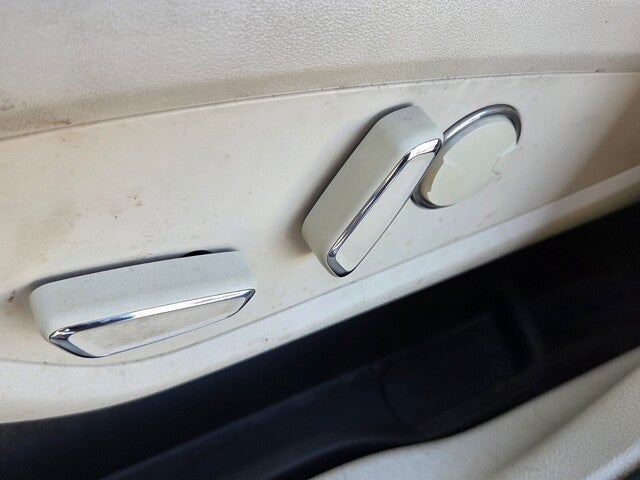2015 Lincoln MKC Base