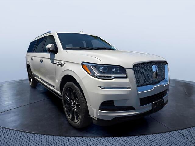 2023 Lincoln Navigator L Reserve