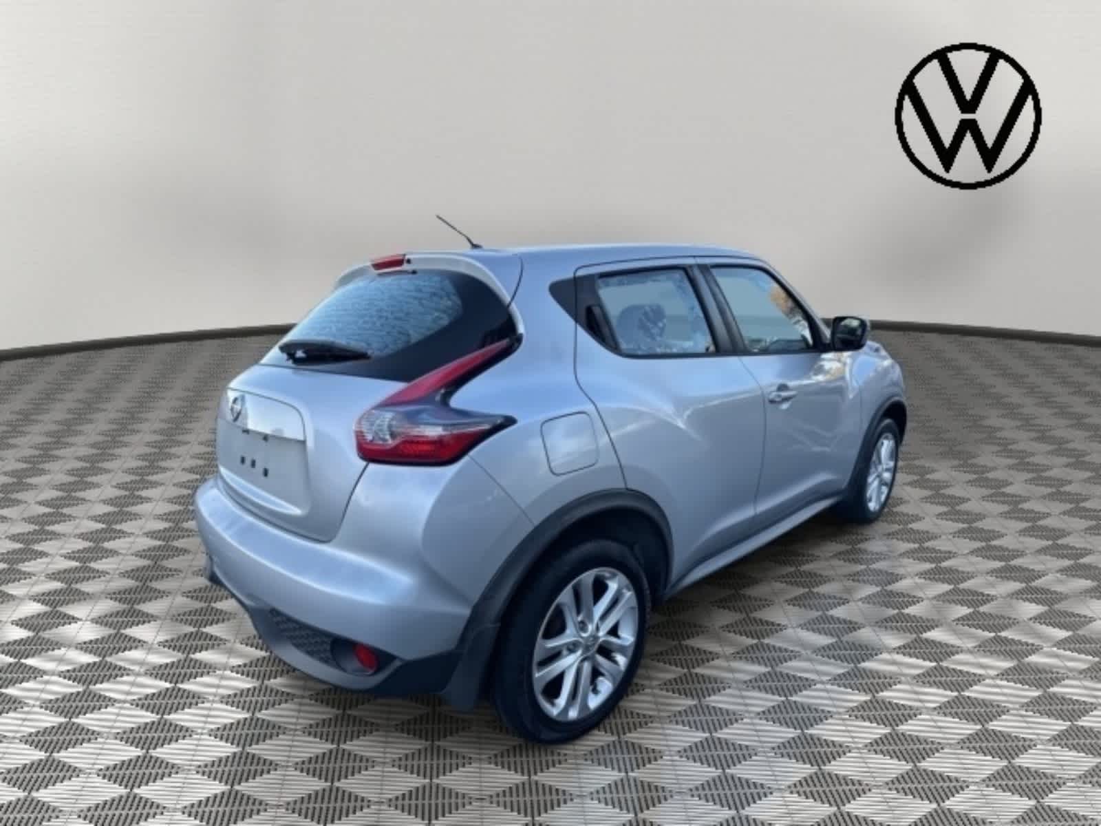 2016 Nissan JUKE S
