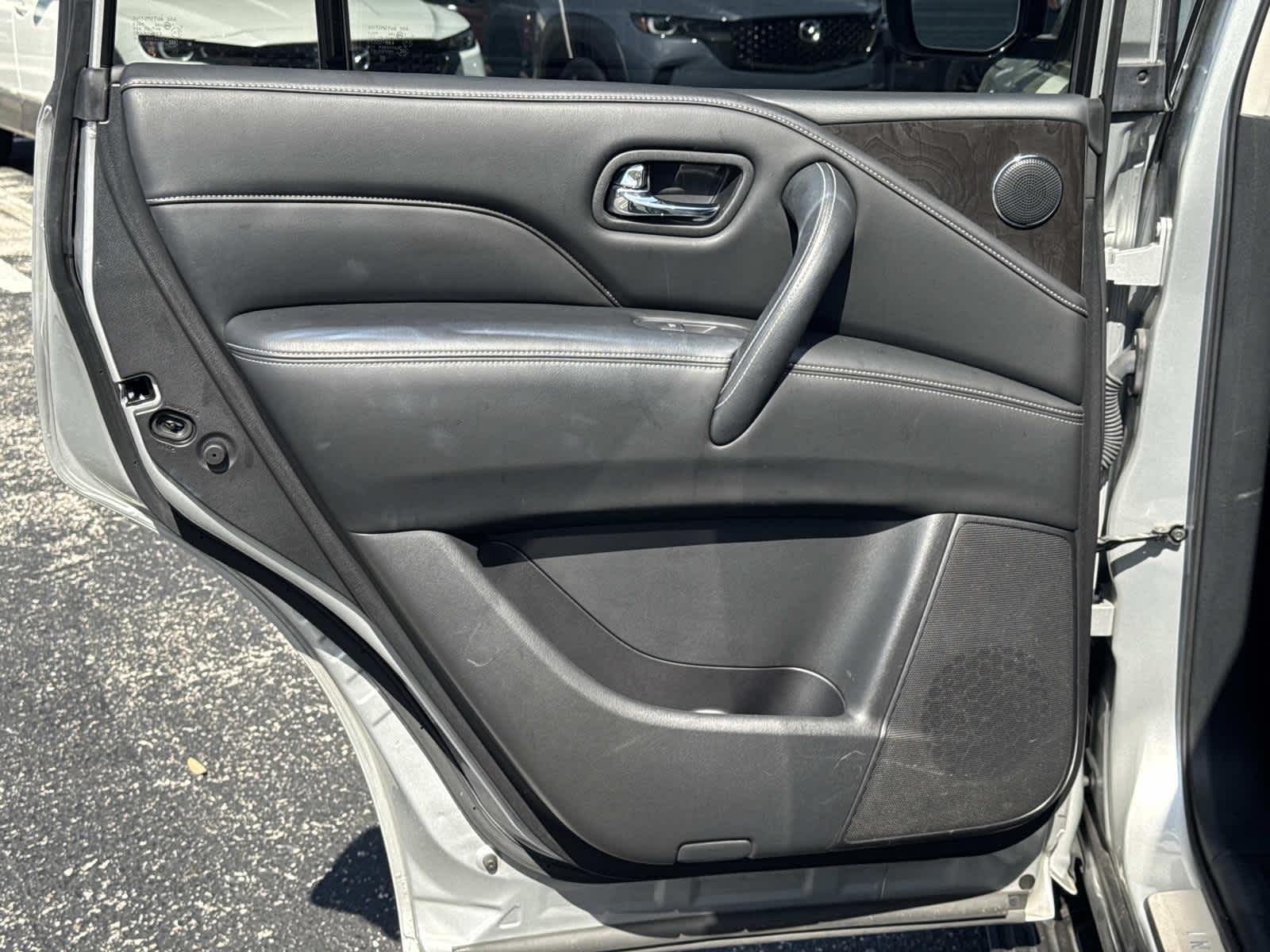 2022 INFINITI QX80 LUXE