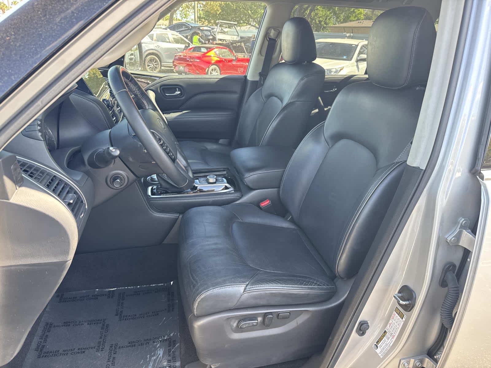 2022 INFINITI QX80 LUXE