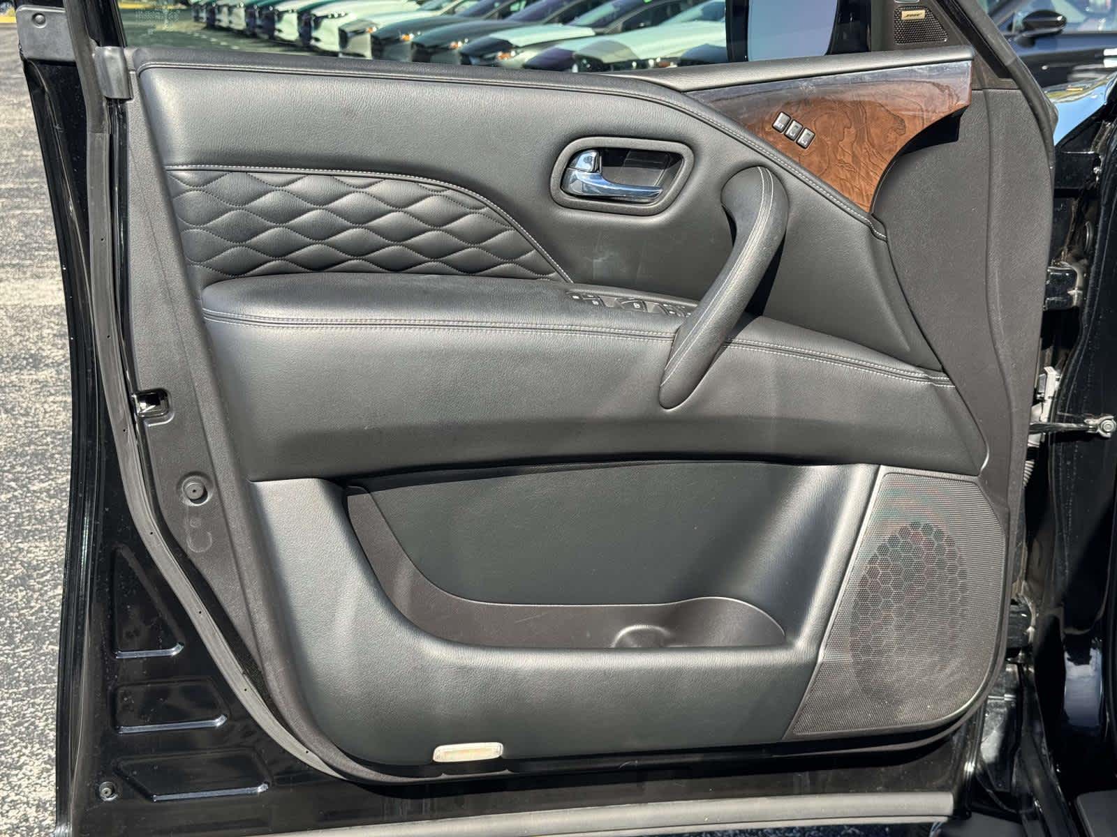 2019 INFINITI QX80 LUXE