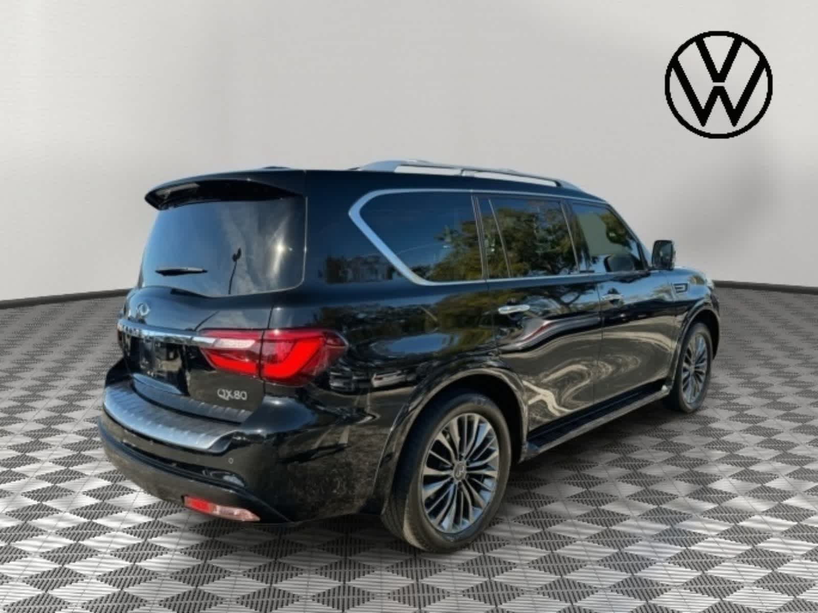 2019 INFINITI QX80 LUXE