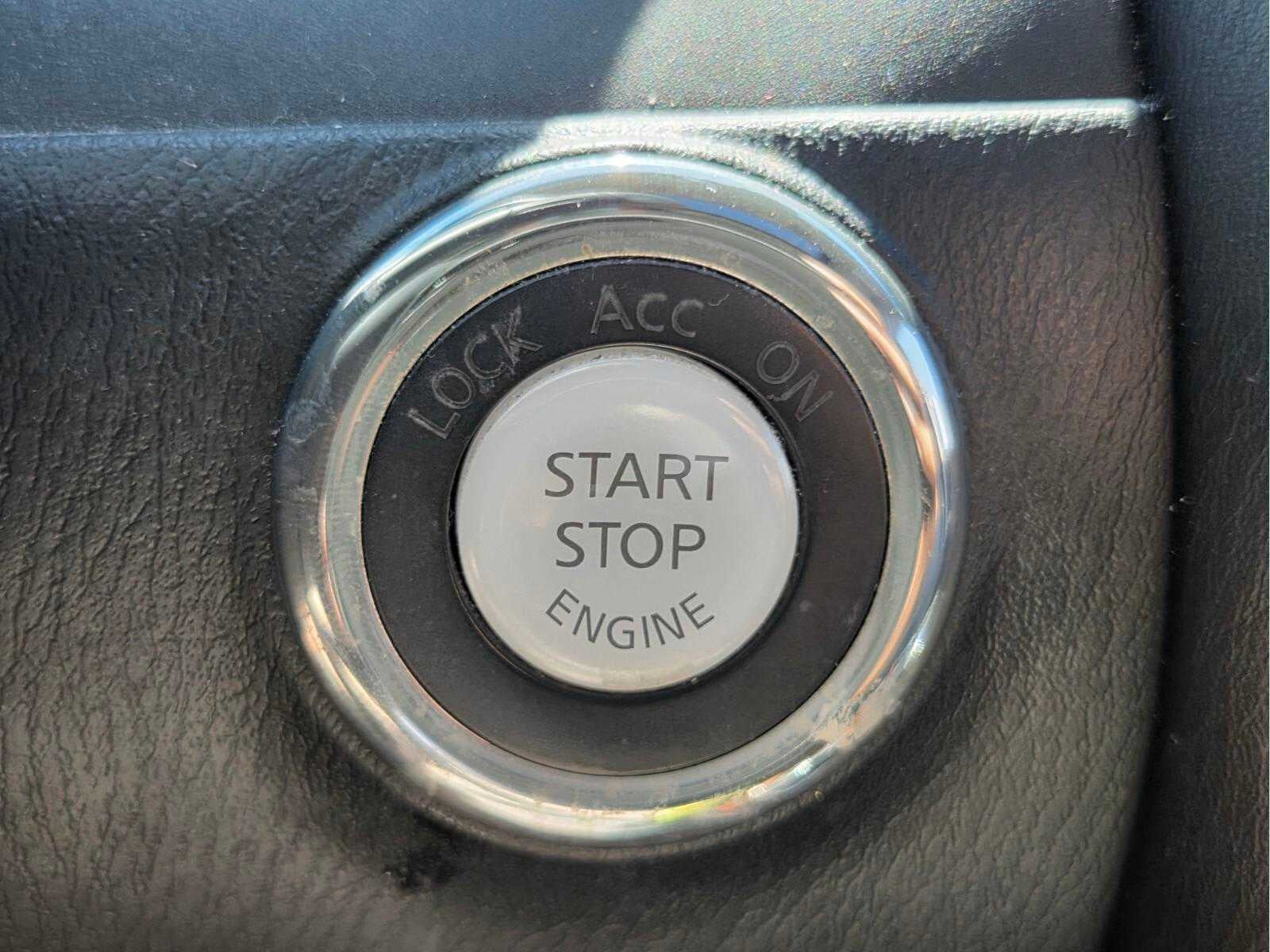 2015 INFINITI QX80 Base