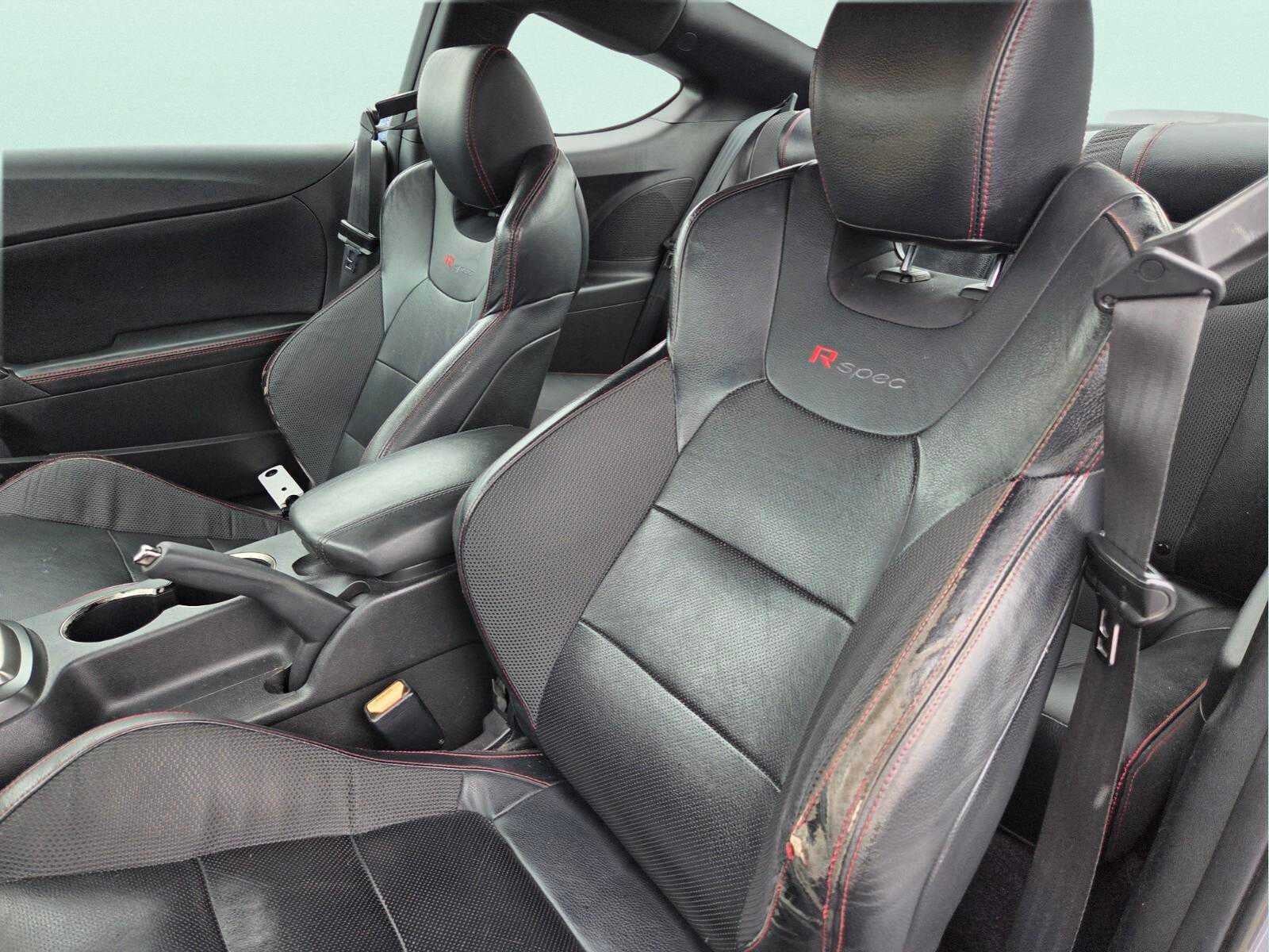 2014 Hyundai Genesis Coupe 2.0T R-Spec