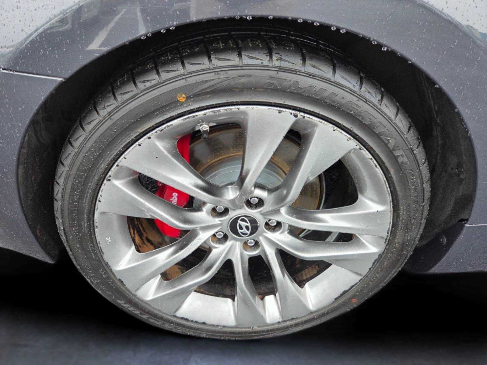 2014 Hyundai Genesis Coupe 2.0T R-Spec