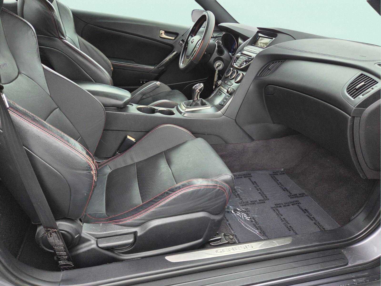 2014 Hyundai Genesis Coupe 2.0T R-Spec