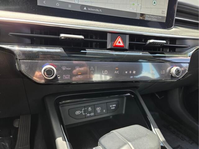 2025 Kia K5 EX
