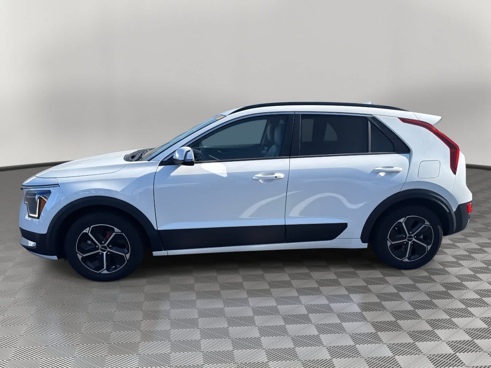2023 Kia Niro EX