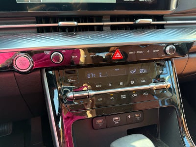 2024 Kia Carnival SX Prestige