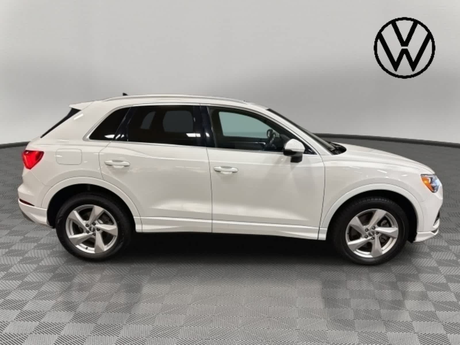 2020 Audi Q3 Premium