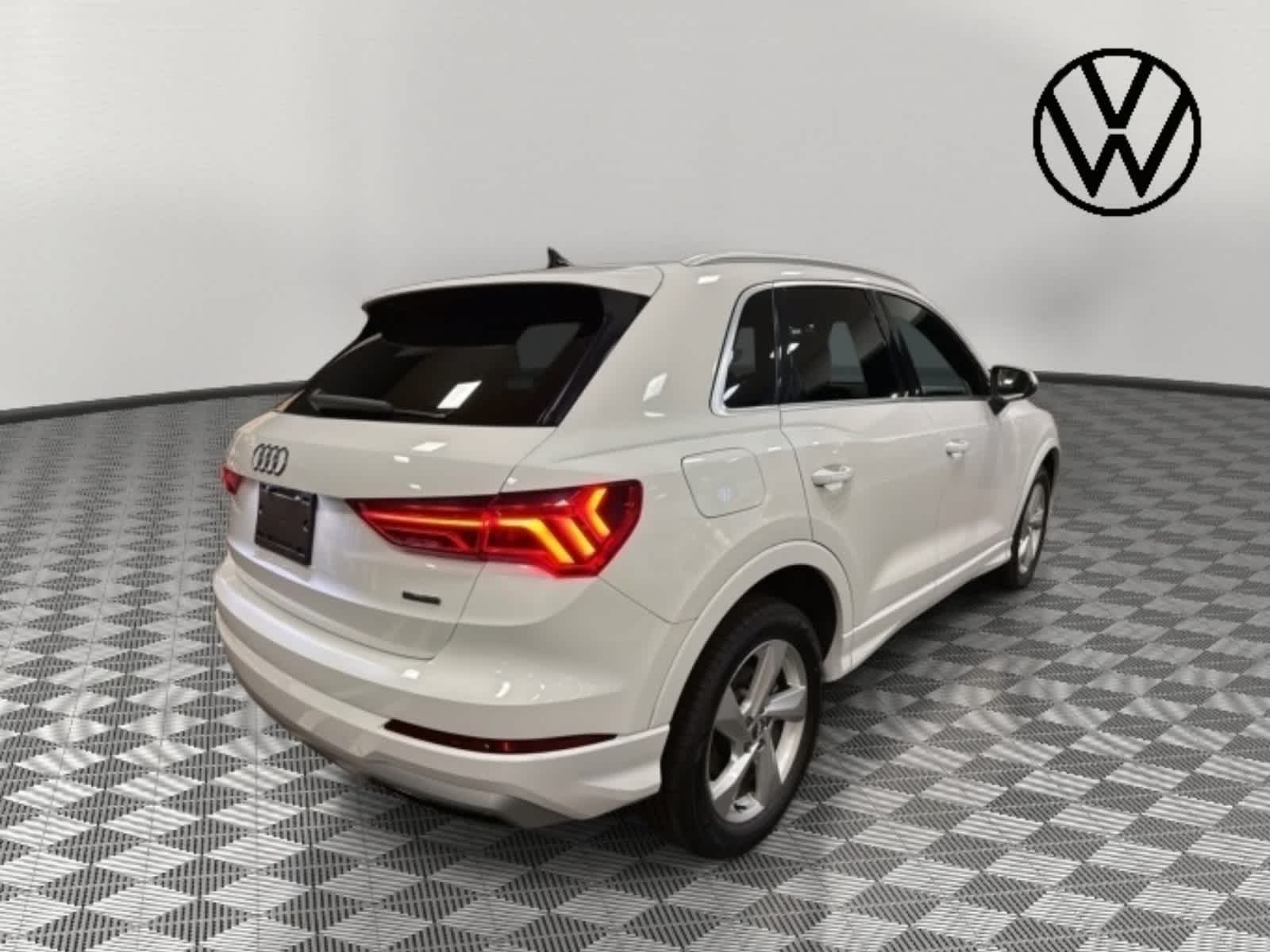 2020 Audi Q3 Premium