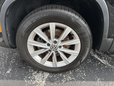 2017 Volkswagen Tiguan Base