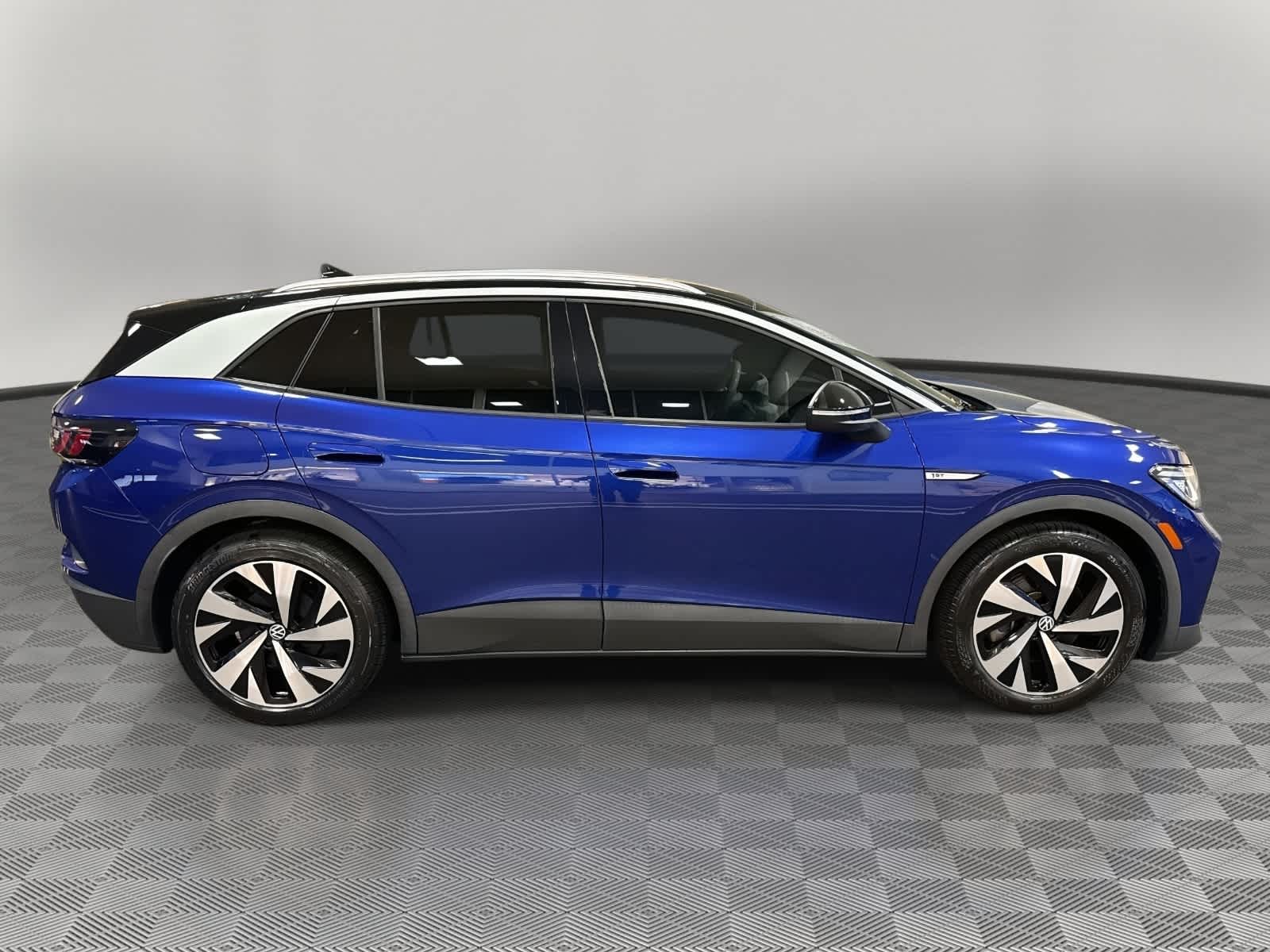 Used 2021 Volkswagen ID.4 1st Edition with VIN WVGDMPE26MP019766 for sale in Jacksonville, FL