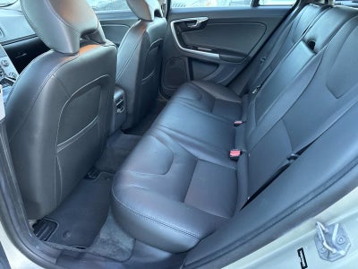 2017 Volvo V60 Premier