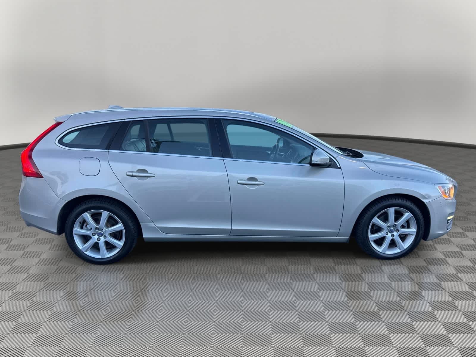 2017 Volvo V60 Premier