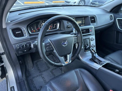 2017 Volvo V60 Premier