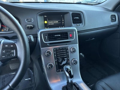 2017 Volvo V60 Premier