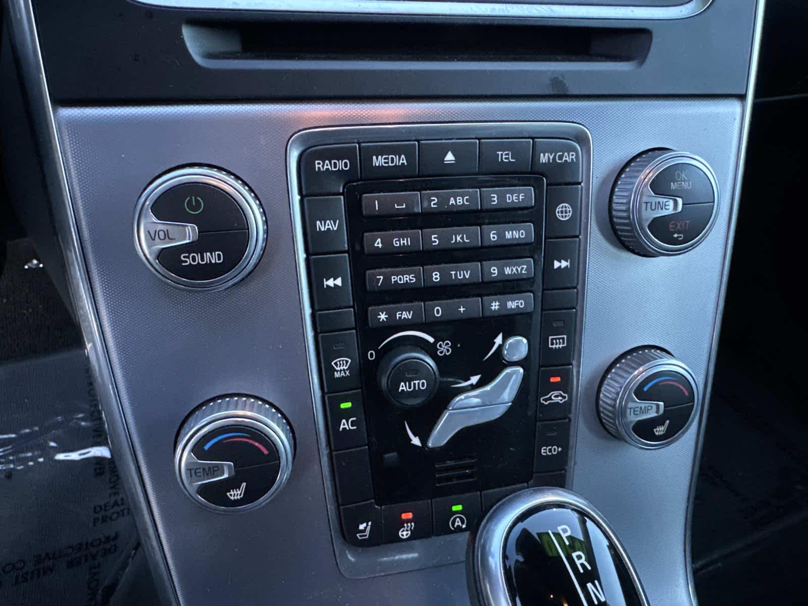 2017 Volvo V60 Premier