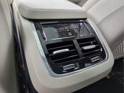 2022 Volvo XC90 Inscription