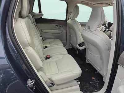 2022 Volvo XC90 Inscription