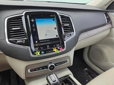 2022 Volvo XC90 Inscription