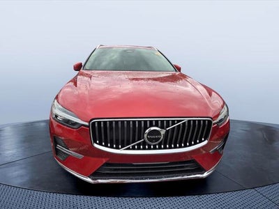 2023 Volvo XC60 Plus Bright Theme