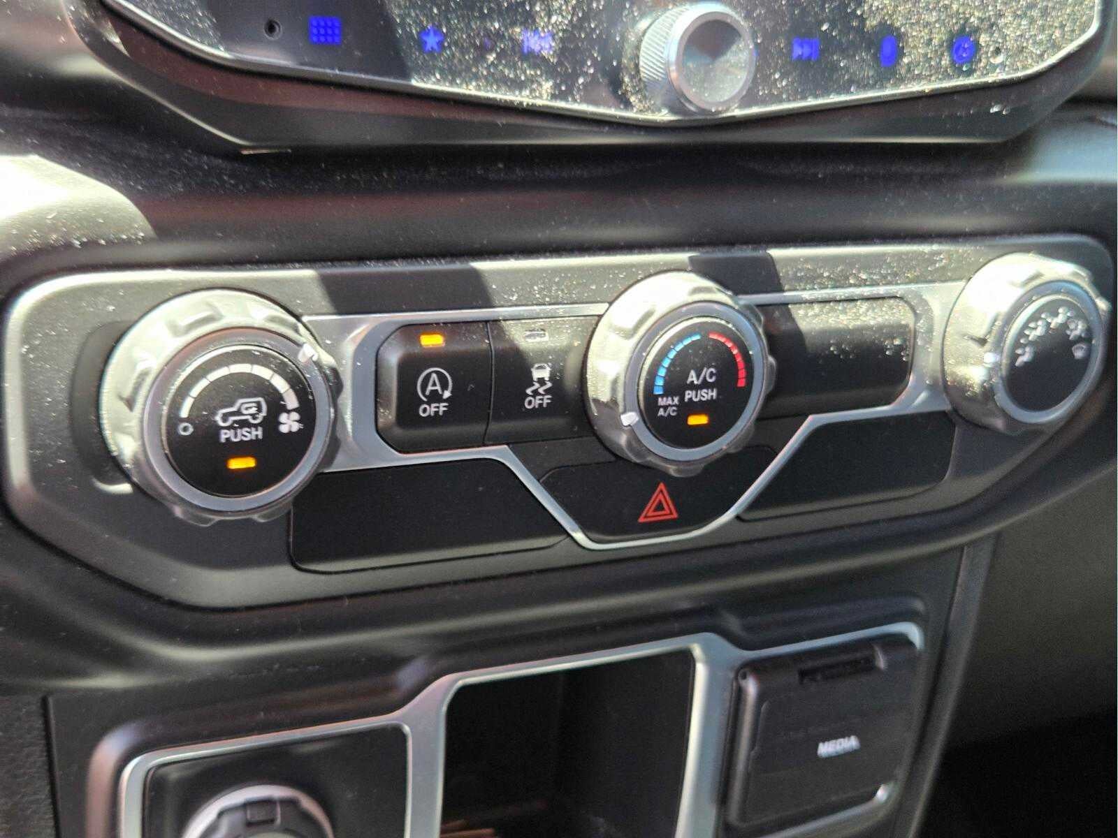 2020 Jeep Wrangler Sport
