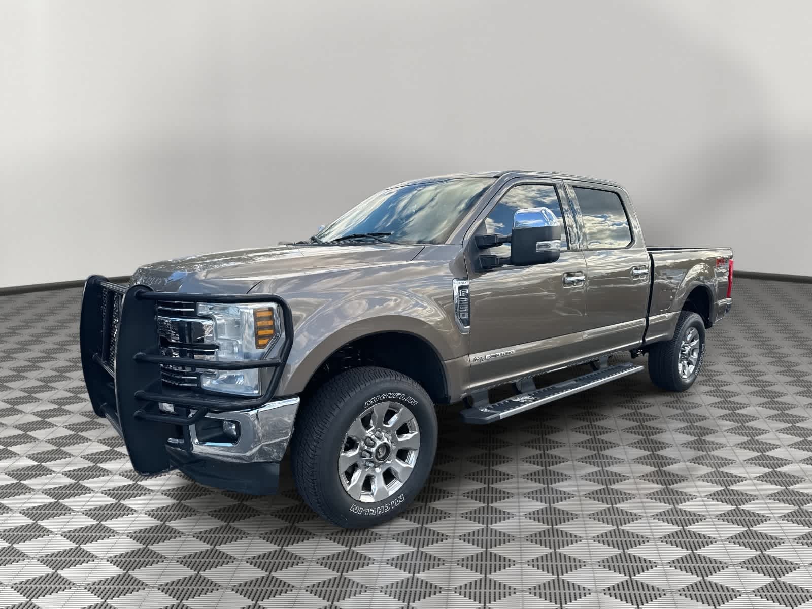 2018 Ford Super Duty F-250 Pickup LARIAT