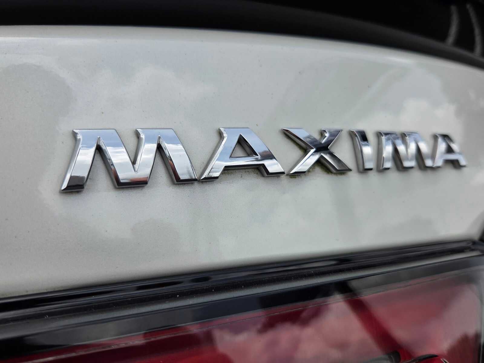 2023 Nissan Maxima SR