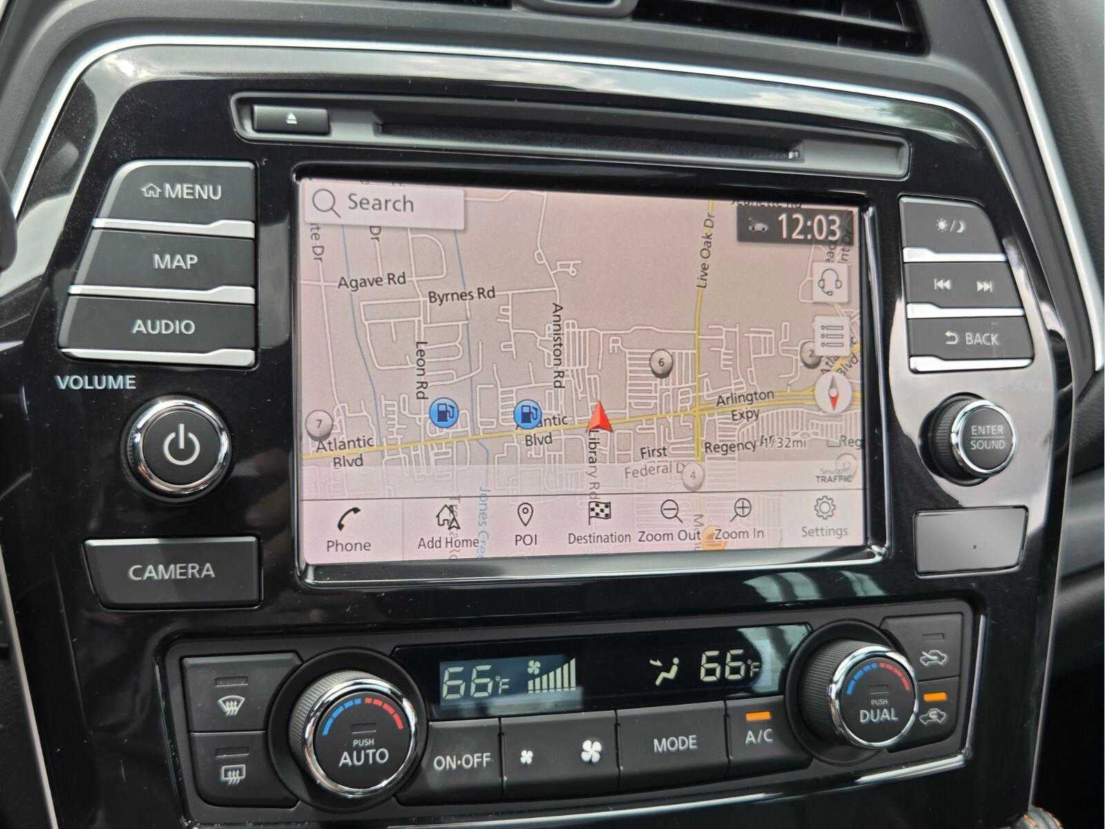 2023 Nissan Maxima SR