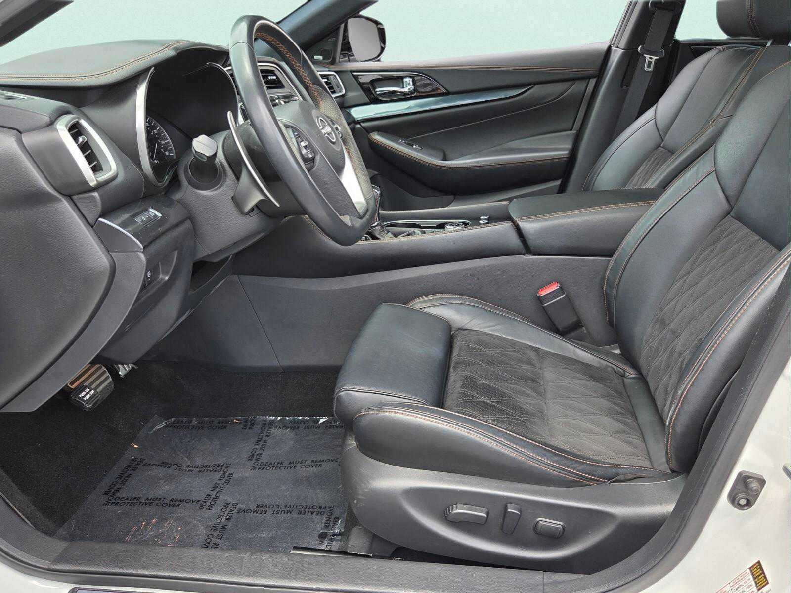 2023 Nissan Maxima SR