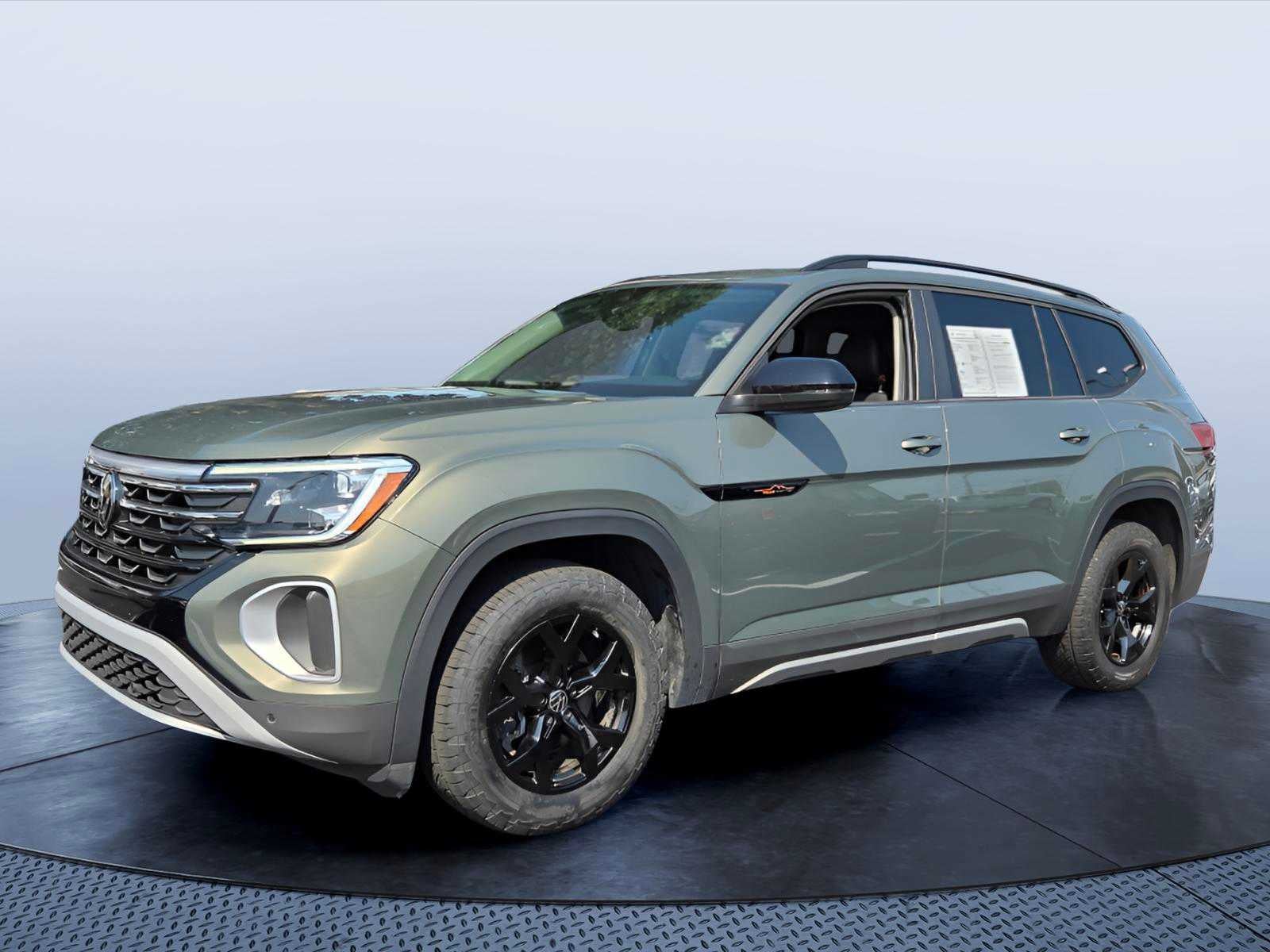 2024 Volkswagen Atlas 2.0T Peak Edition SE w/Technology