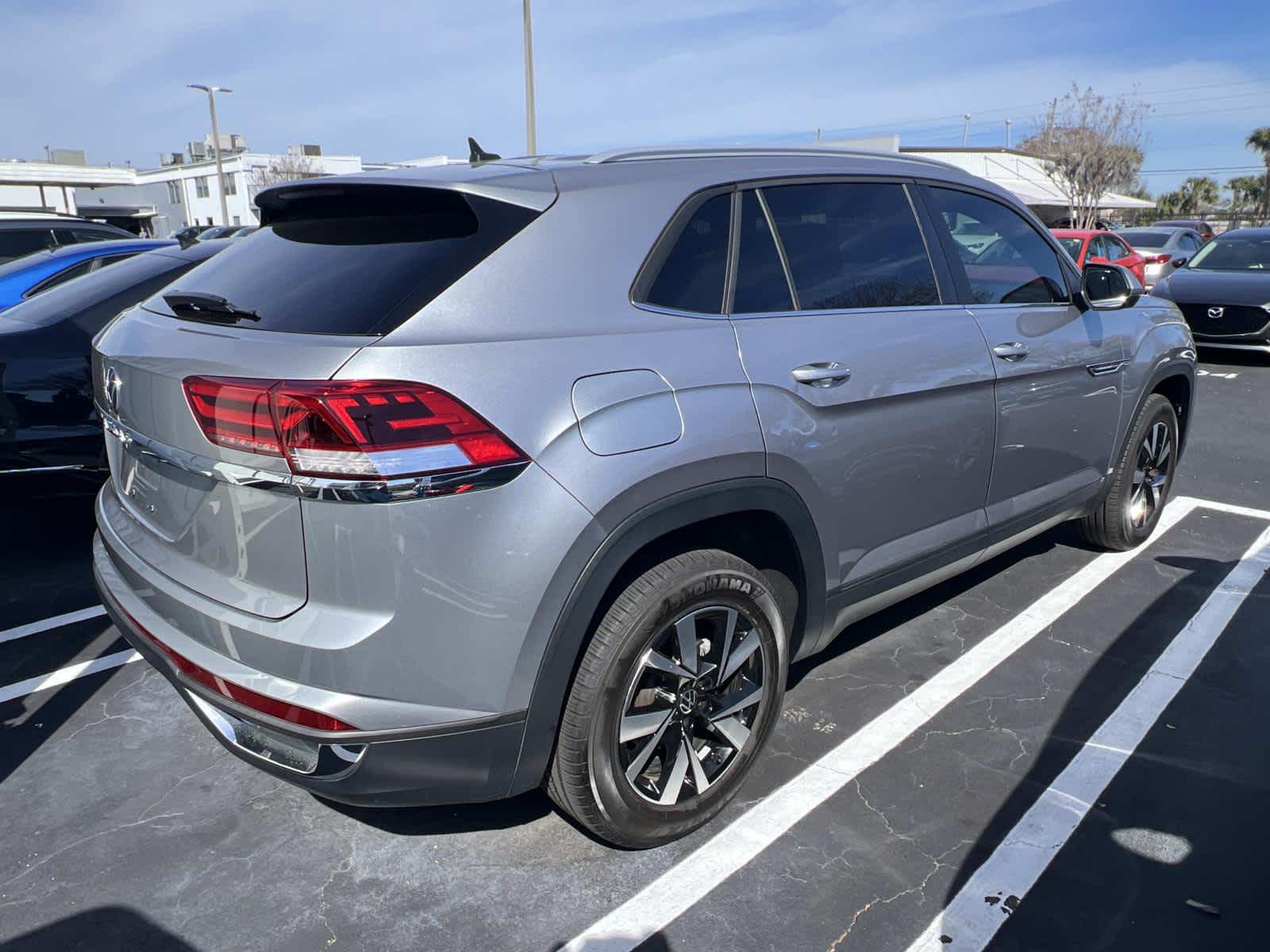 2022 Volkswagen Atlas Cross Sport 2.0T SE