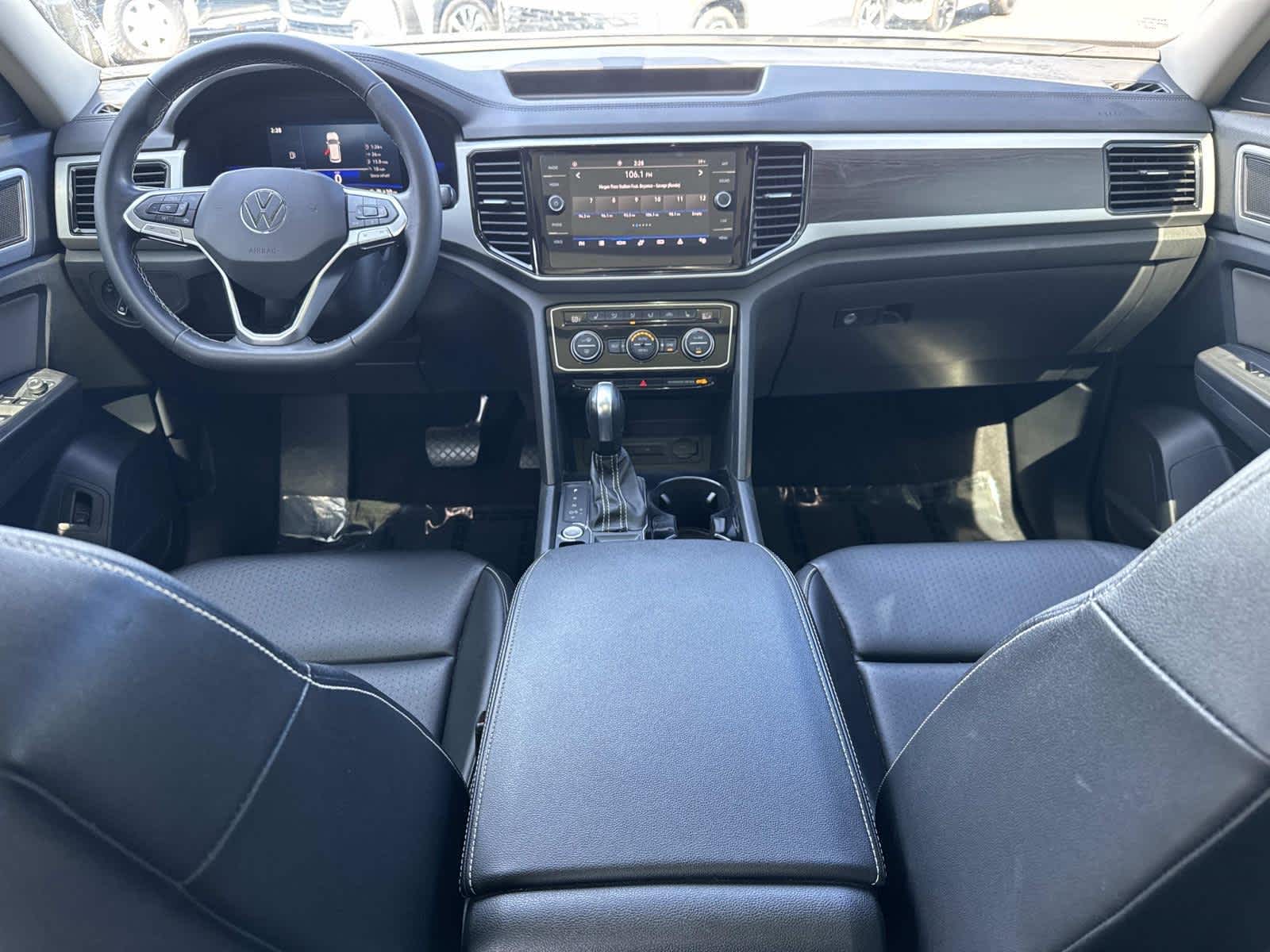 2022 Volkswagen Atlas 2.0T SE w/Technology