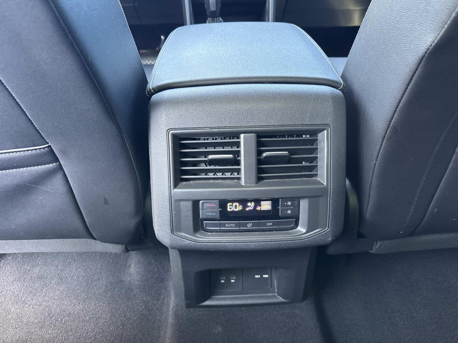 2022 Volkswagen Atlas 2.0T SE w/Technology