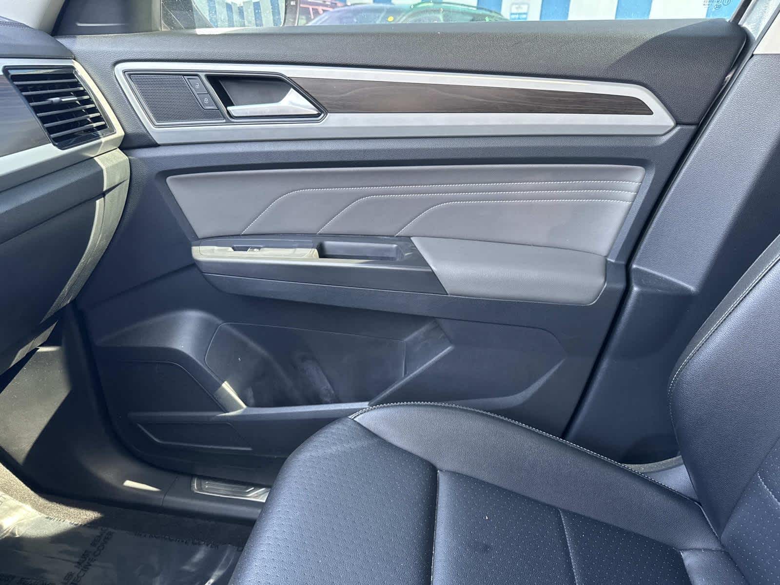 2022 Volkswagen Atlas 2.0T SE w/Technology