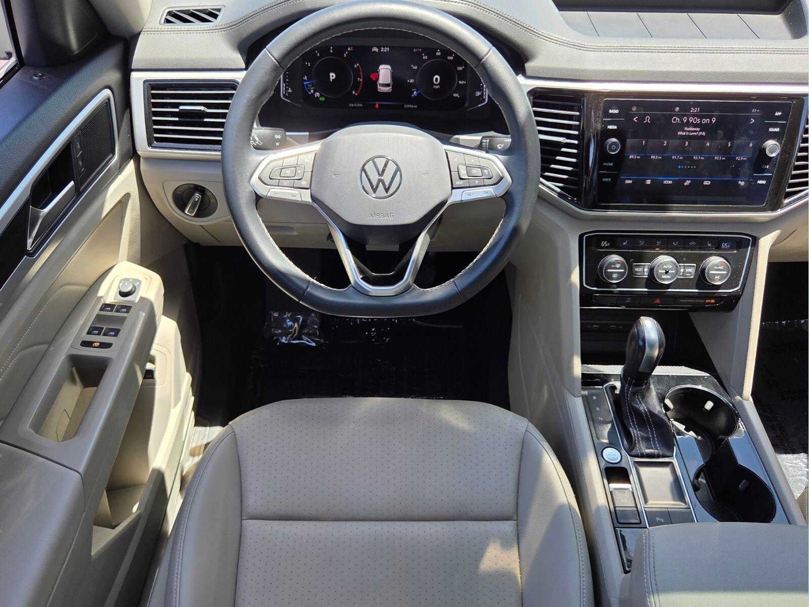 2023 Volkswagen Atlas 3.6L V6 SE w/Technology