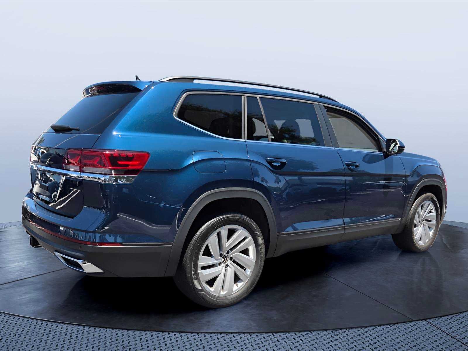 2023 Volkswagen Atlas 3.6L V6 SE w/Technology