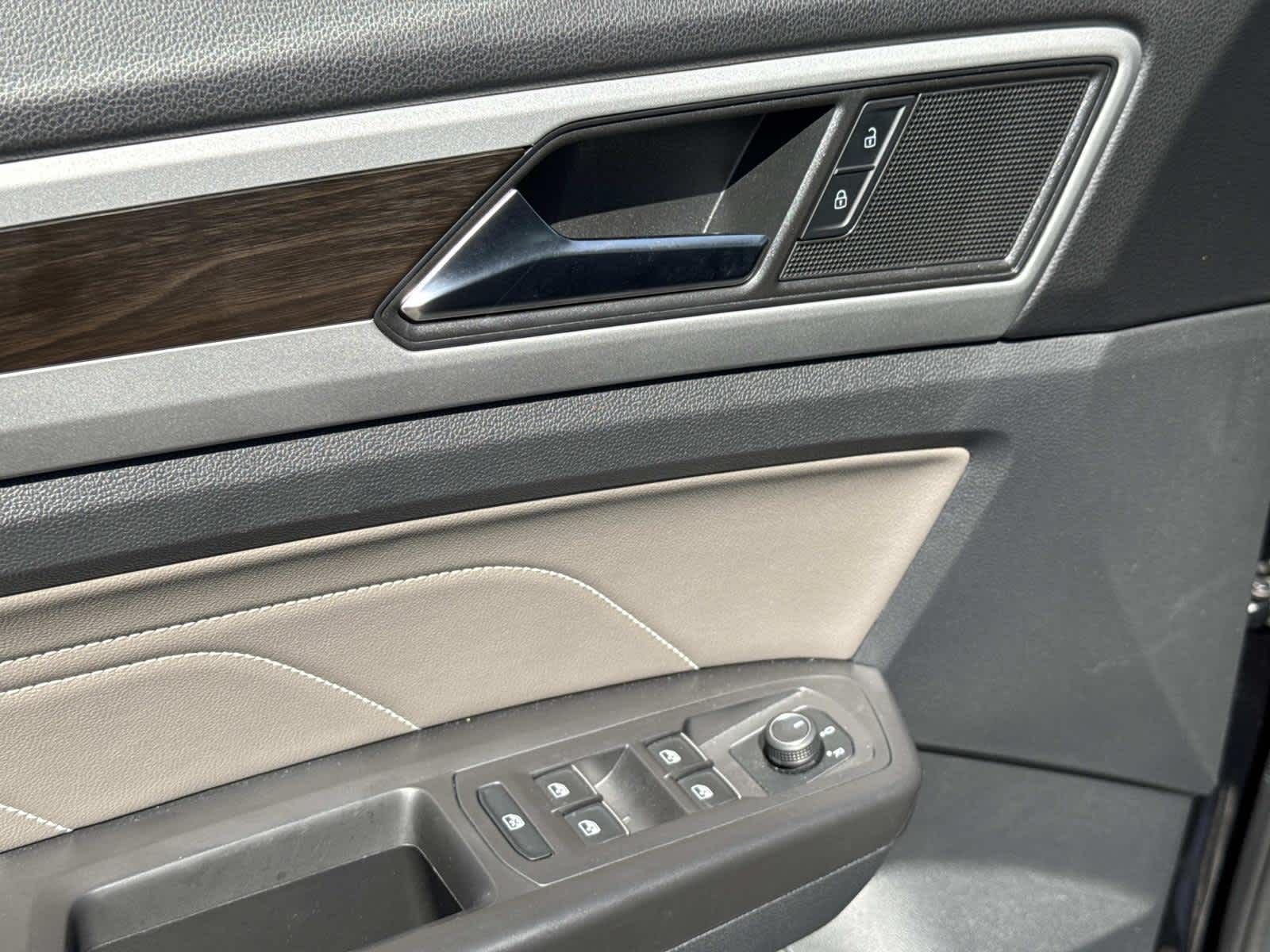 2023 Volkswagen Atlas 2.0T SE w/Technology