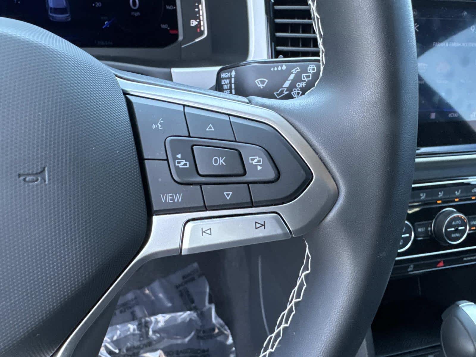 2023 Volkswagen Atlas 2.0T SE w/Technology