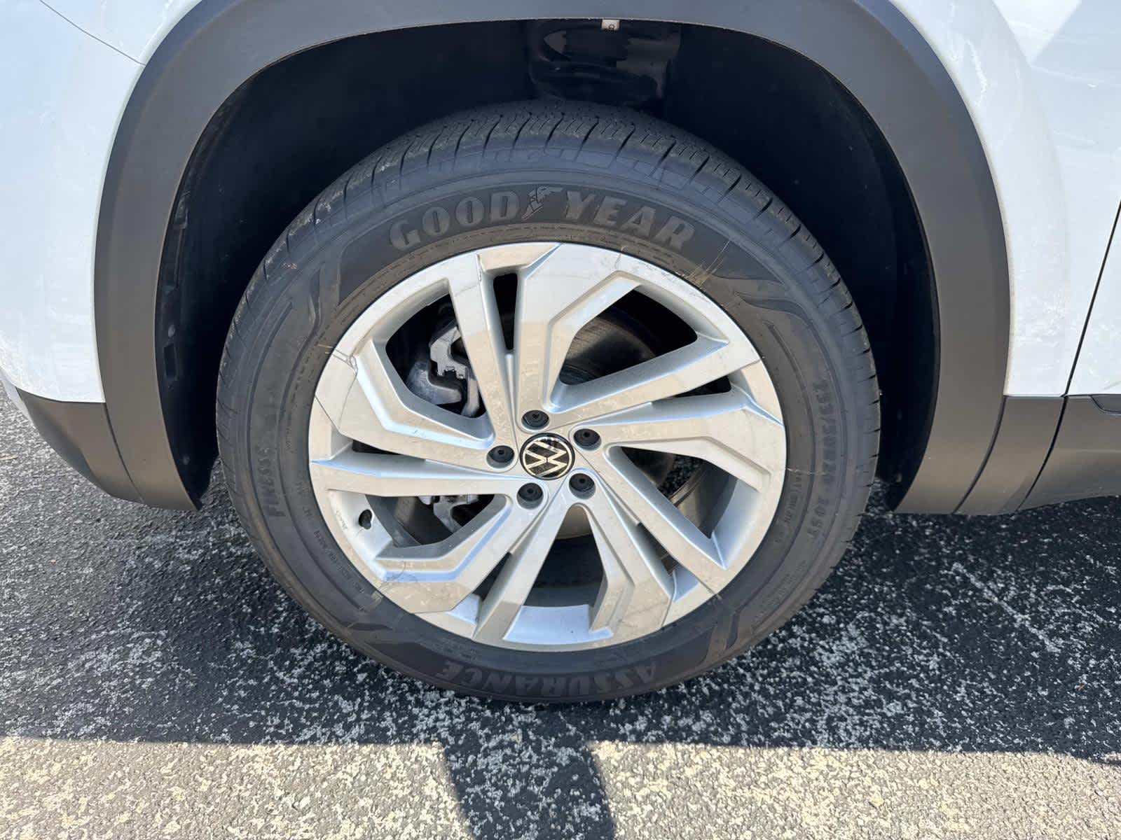 2023 Volkswagen Atlas 2.0T SE w/Technology