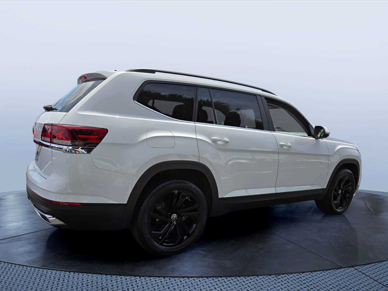 2023 Volkswagen Atlas 3.6L V6 SE w/Technology