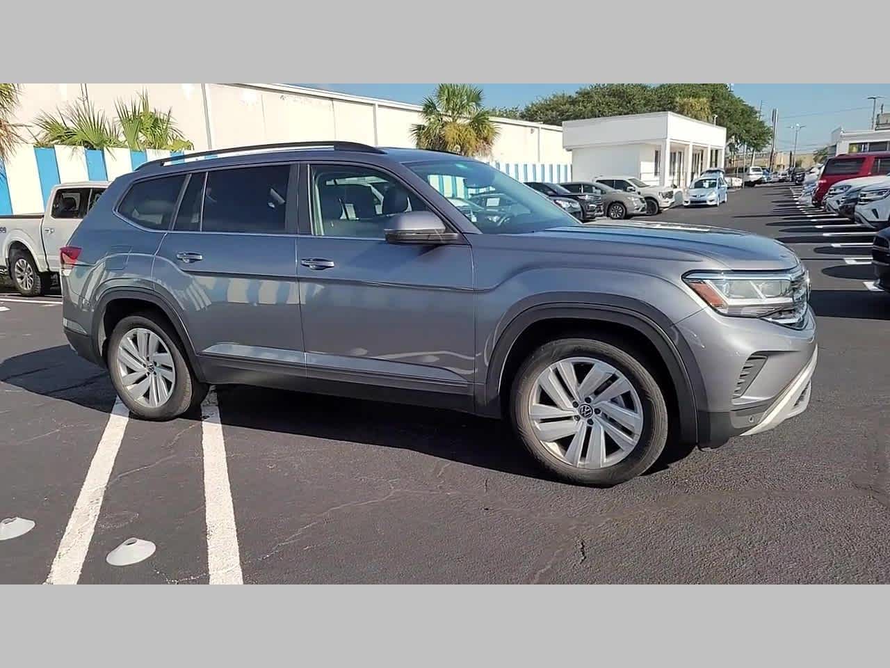 2021 Volkswagen Atlas 3.6L V6 SE w/Technology