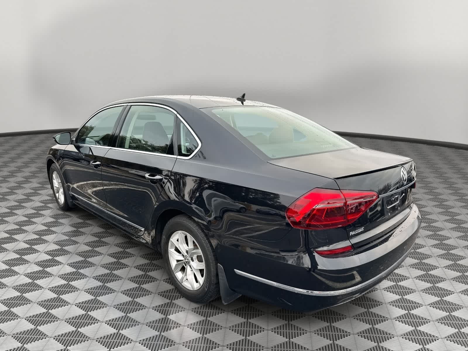 2017 Volkswagen Passat 1.8T S