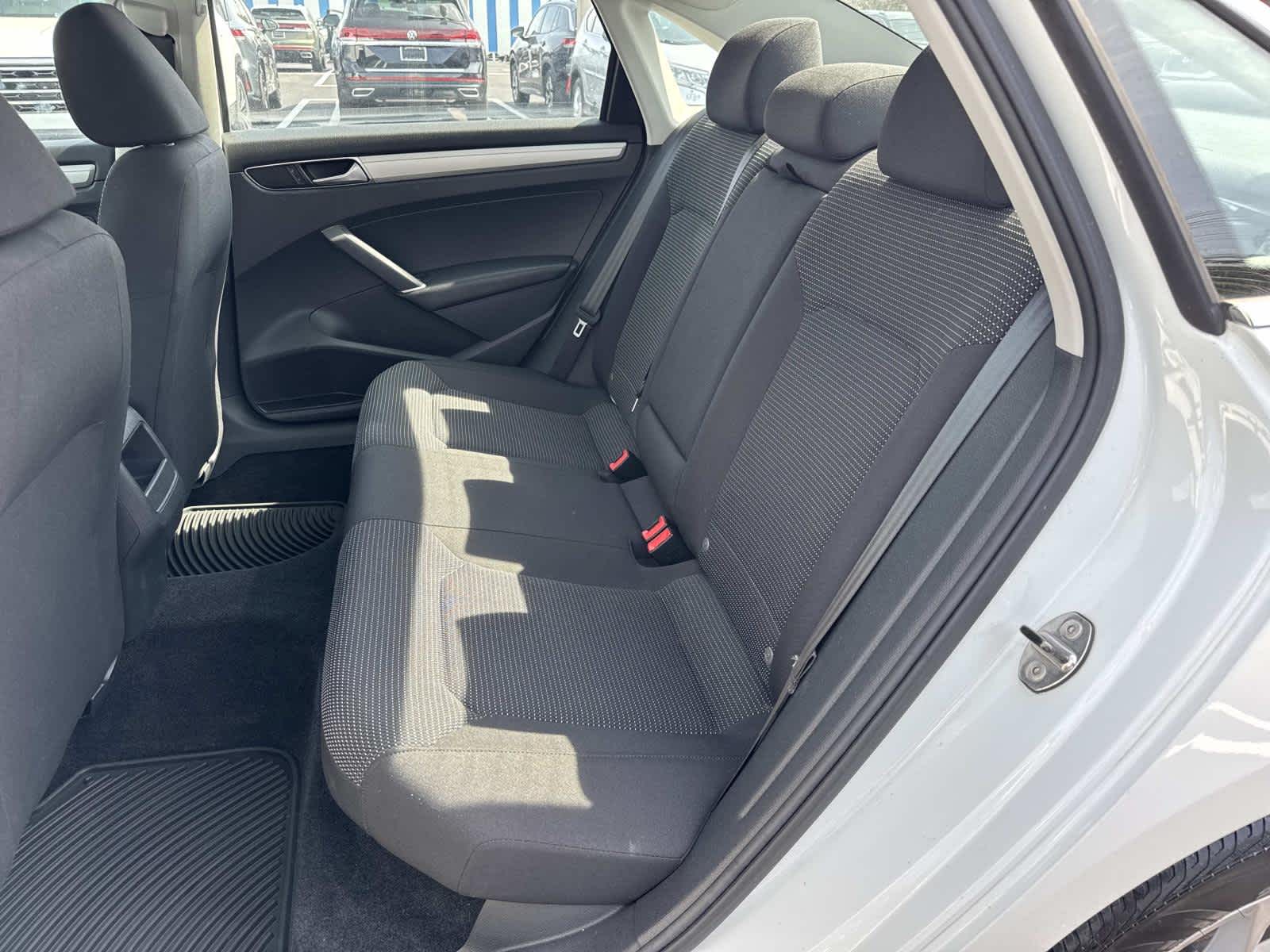 2016 Volkswagen Passat 1.8T S