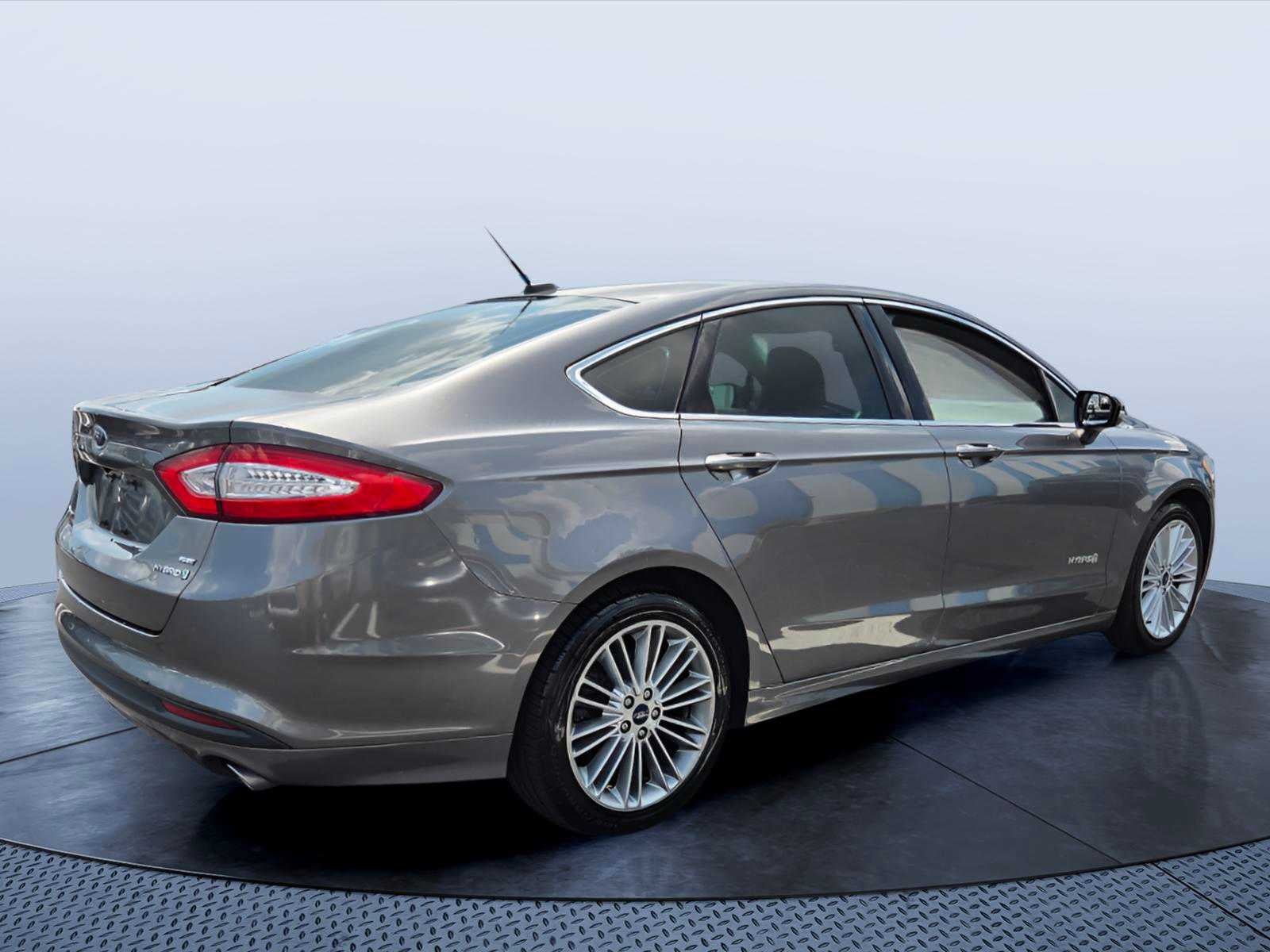 2014 Ford Fusion Hybrid SE Hybrid