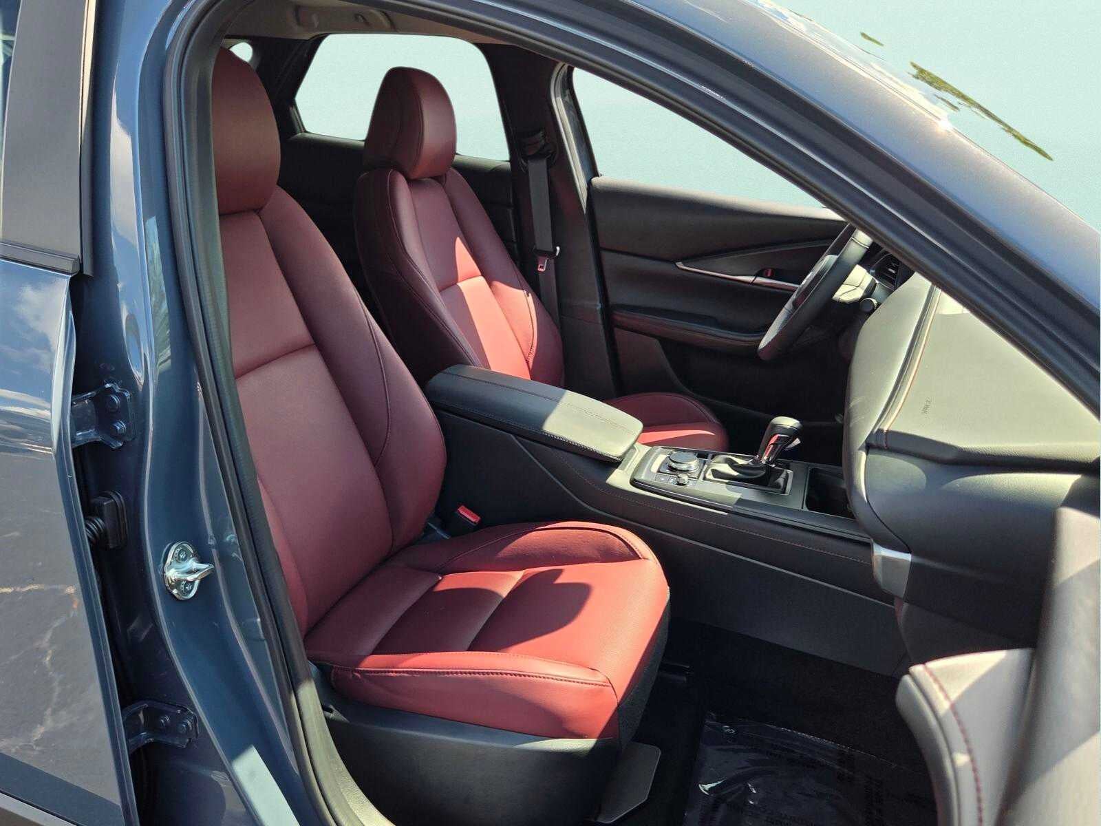 2026 Mazda Mazda CX-30 2.5 S Carbon Edition
